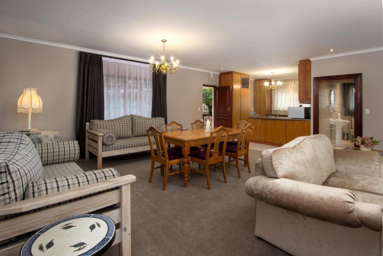 Milkwood Lodge Hermanus Buitenkant foto